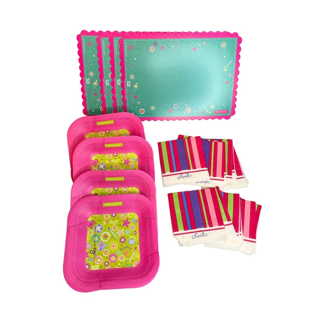 American Girl Crafts Party 4 Place Party Settings No cups & Sophias's Napkins